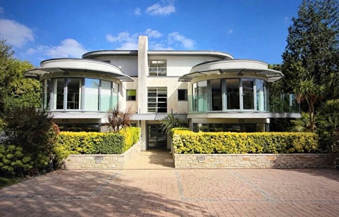 2 Bedroom Apartment To Rent In Bingham Avenue, Poole, BH14