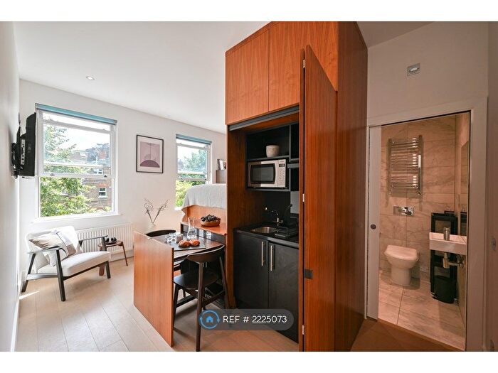 Studio To Rent In London, London, NW6