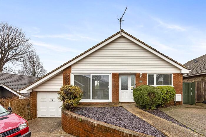 3 Bedroom Detached Bungalow For Sale In Fairlie Gardens, Surrenden, Brighton, BN1