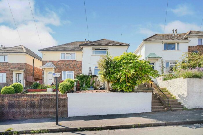 2 Bedroom Semi-Detached House For Sale In Cowfold Road, Brighton, BN2