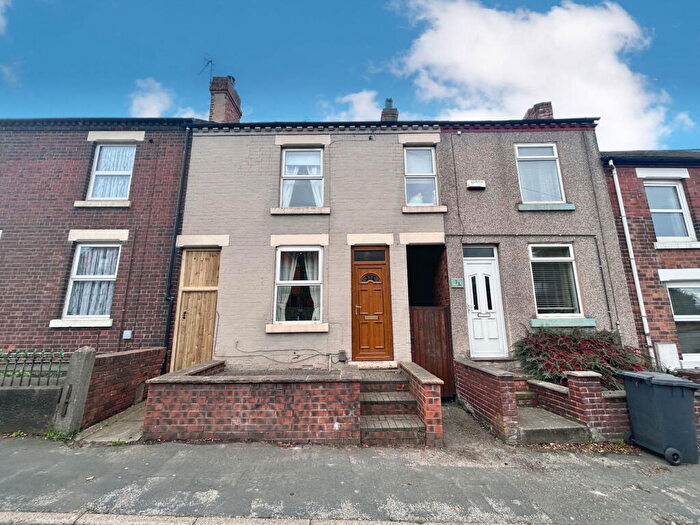 3 Bedroom Terraced House For Sale In Gilt Hill, Kimberley, Nottingham, NG16