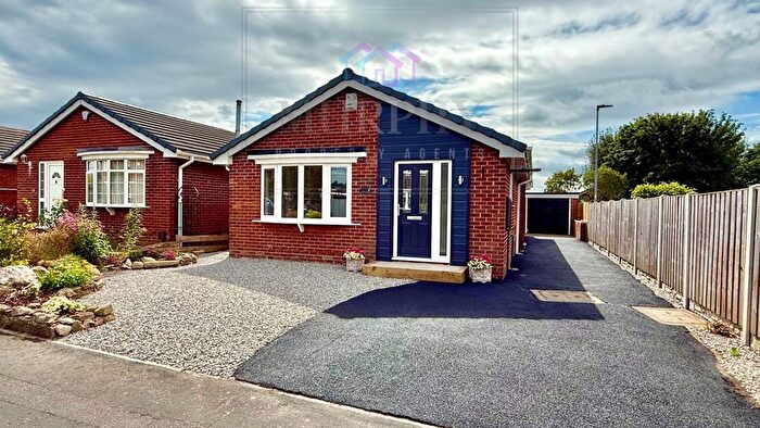3 Bedroom Bungalow For Sale In Hanover Crescent, Pontefract, West Yorkshire, WF8