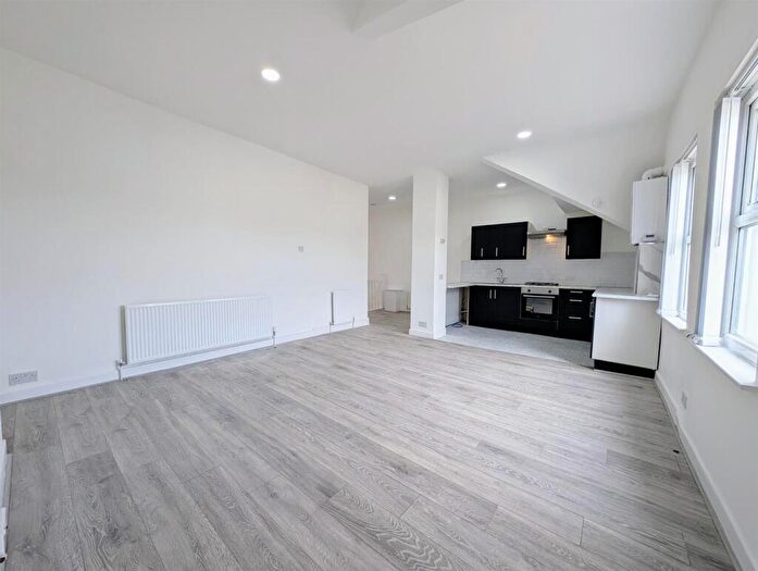 1 Bedroom Apartment To Rent In Kremlin Drive, Liverpool, L13