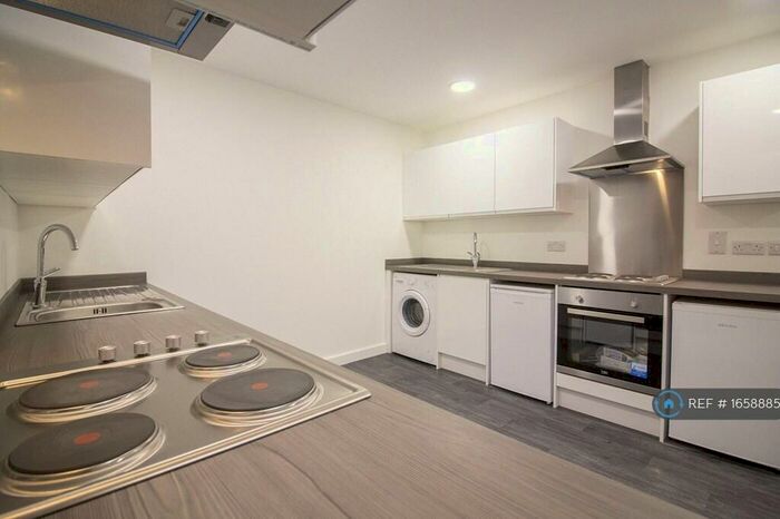 Studio To Rent In Colonnade House, Bradford, BD1