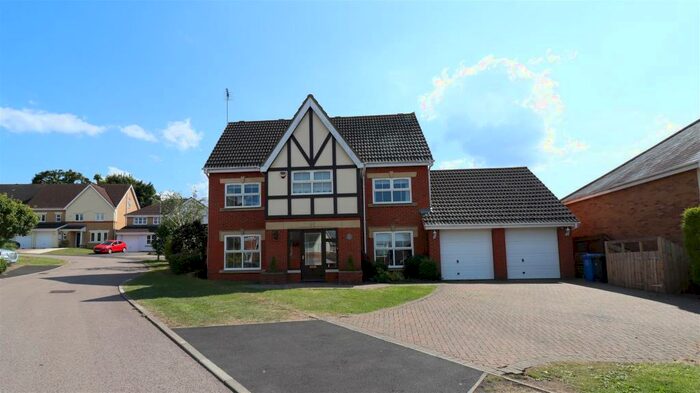 5 Bedroom Detached House To Rent In Buckingham Court, Kettering, NN15