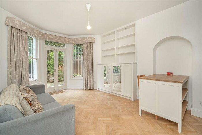 1 Bedroom Flat To Rent In Sinclair Road, London, W14