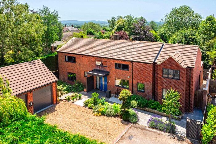 4 Bedroom Detached House For Sale In The Dean, Wingrave, Aylesbury, Buckinghamshire, HP22