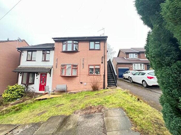 2 Bedroom Maisonette To Rent In Holly Walk, Winnington, CW8