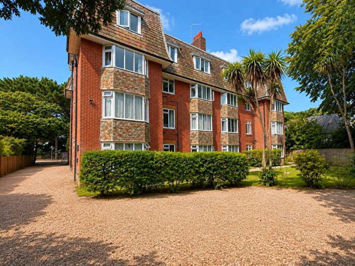 2 Bedroom Flat To Rent In Manor Road, Bournemouth, BH1