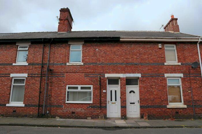 3 Bedroom House To Rent In Tennant Street, NE34