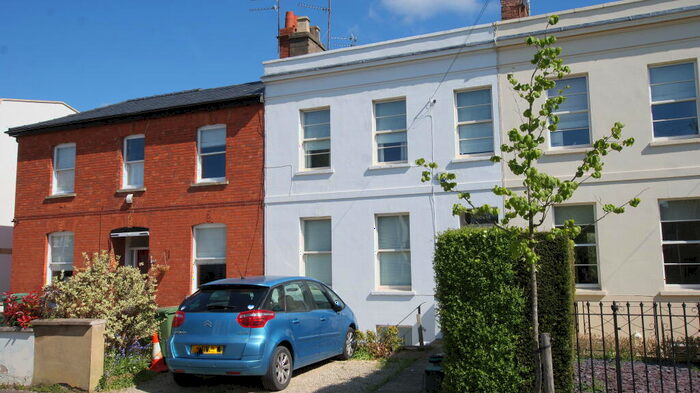 1 Bedroom Apartment To Rent In Edge Of Cheltenham Town Centre, GL52