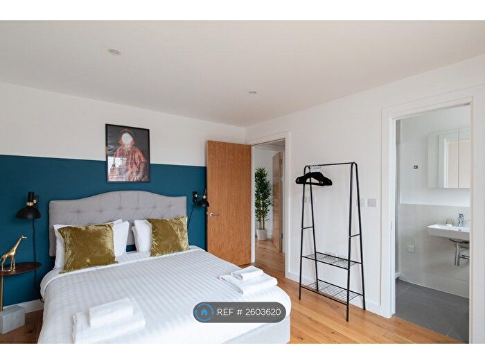 2 Bedroom Flat To Rent In Castle Road, London, NW1
