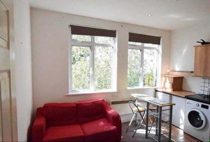 1 Bedroom Flat To Rent In Derby Road, Bournemouth, BH1