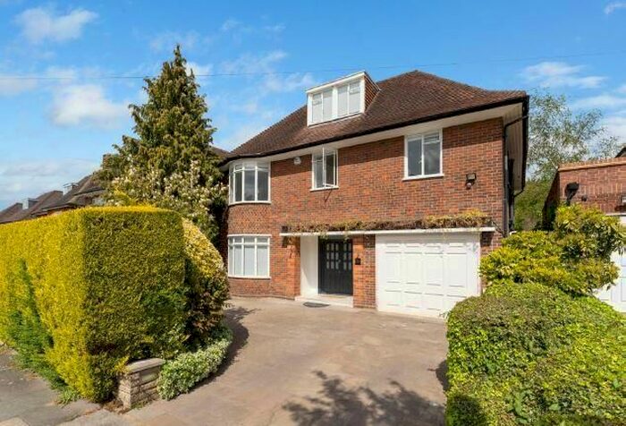 6 Bedroom Property To Rent In Norrice Lea, Hampstead Garden Suburb N2