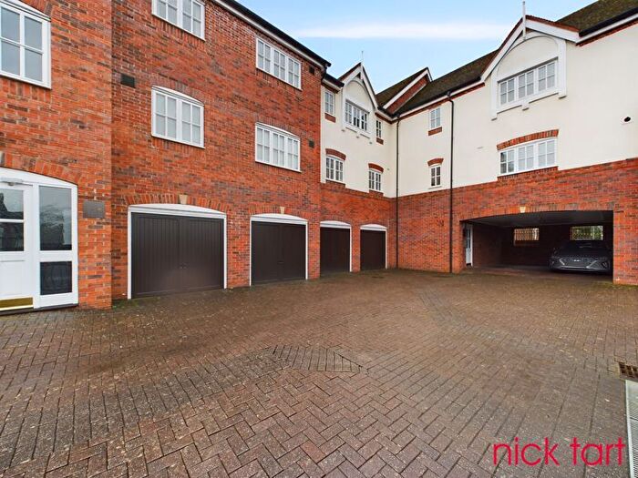 1 Bedroom Flat To Rent In Cygnet Close, Compton, Wolverhampton, WV6