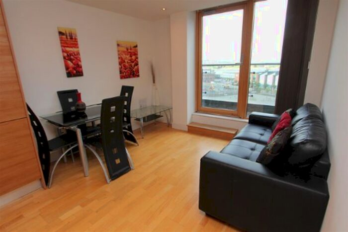 1 Bedroom Flat To Rent In Cosmo Place, London, WC1N