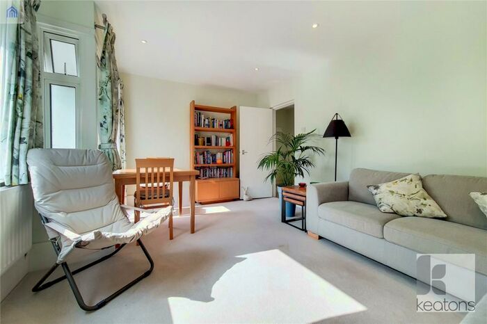 2 Bedroom Flat To Rent In Mornington Street, Camden Town, London, NW1