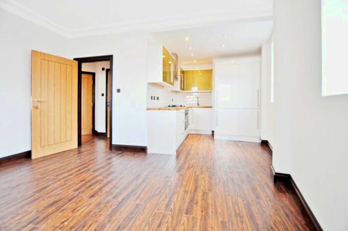 1 Bedroom Flat To Rent In Bohemia Place, Mare Street, London, E8