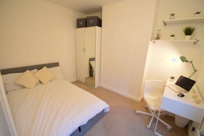 4 Bedroom House To Rent In Brough Street, DE22