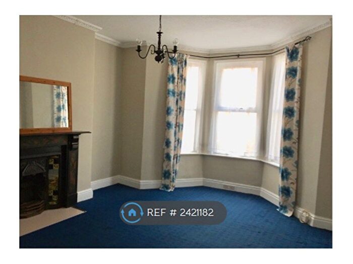 2 Bedroom Flat To Rent In Cromwell Road, Plymouth, PL4
