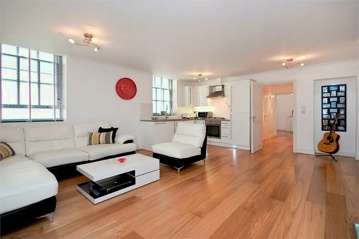 1 Bedroom Apartment To Rent In College Hill, EC4R