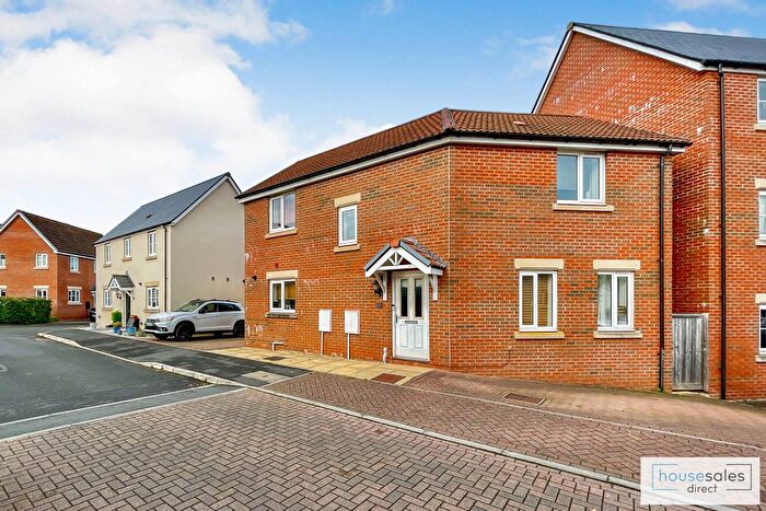 4 Bedroom Semi-Detached House For Sale In Mills Drive, Wellington, TA21