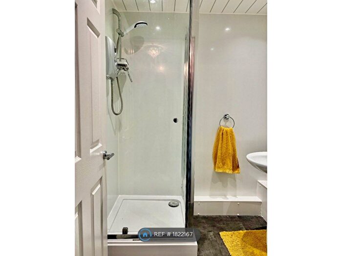 2 Bedroom Flat To Rent In Braehead Road, Cumbernauld, Glasgow, G67