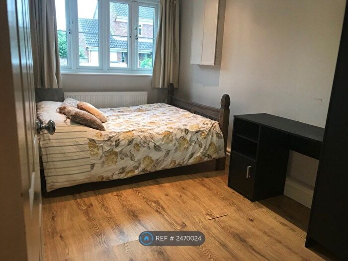 Studio To Rent In Black Hill Road, St. Ives, PE27