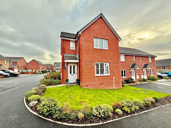 3 Bedroom Detached House For Sale In Heol Y Gylfinir, Llanilid, Pontyclun, CF72