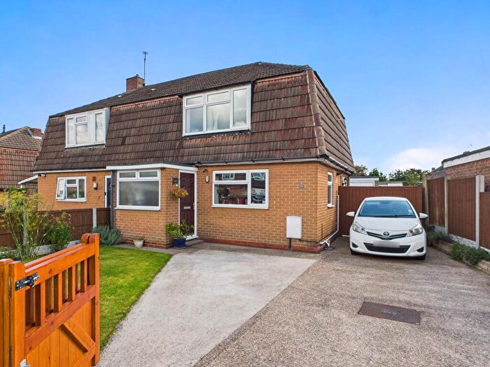 3 Bedroom Semi-Detached House For Sale In Newman Road, Calverton, Nottingham, NG14