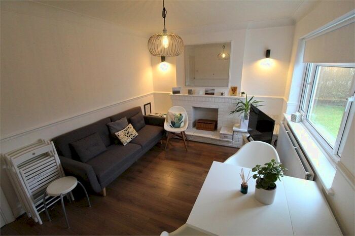 2 Bedroom Maisonette To Rent In Fairfield Drive, Harrow, HA2