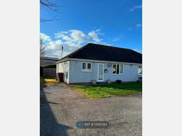 2 Bedroom Bungalow To Rent In Bluebell Court, Owston Ferry, Doncaster, DN9