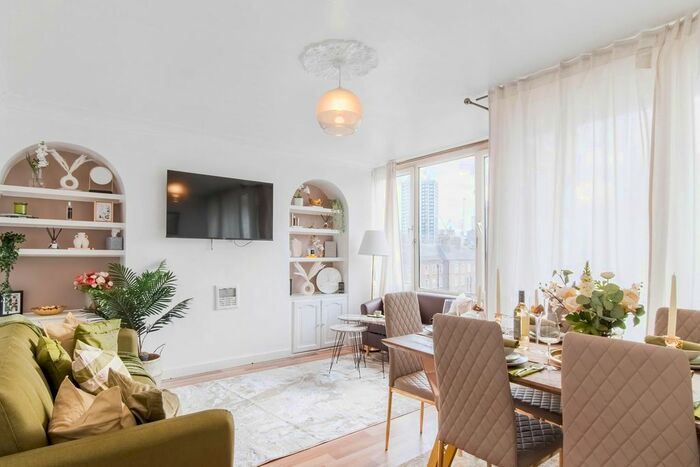 3 Bedroom Flat To Rent In Harper Road, London, SE1