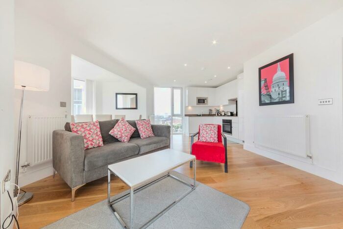 3 Bedroom Apartment To Rent In Sky View Tower, High Street, Stratford, London, E15