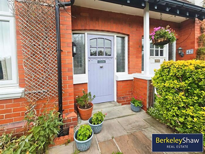 4 Bedroom Semi-detached House For Sale In Sherwood Road, Liverpool, L23