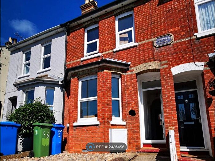 3 Bedroom Terraced House To Rent In Newport Road, Aldershot, GU12