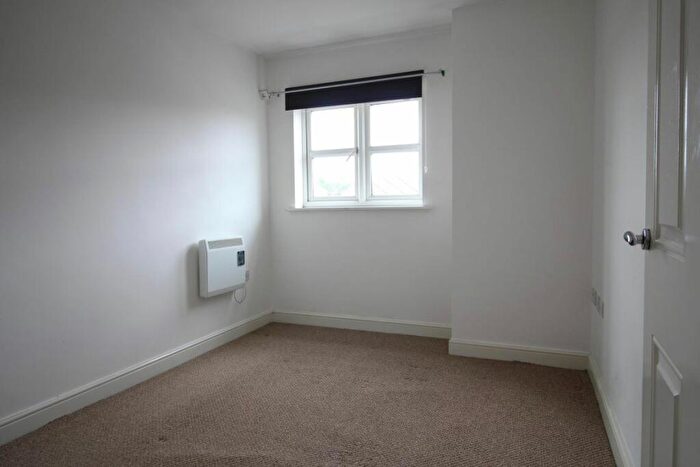 2 Bedroom Flat To Rent In Braunston Close, Hunsbury Hill -, NN4