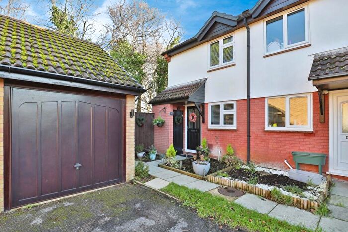 2 Bedroom End Of Terrace House For Sale In Cucklington Gardens, Muscliff, Bournemouth, Dorset, BH9