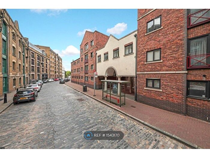 2 Bedroom Maisonette To Rent In Prospect Place, London, E1W