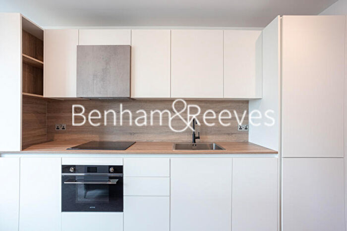 Studio To Rent In Skyline Apartments, Makers Yard, E3