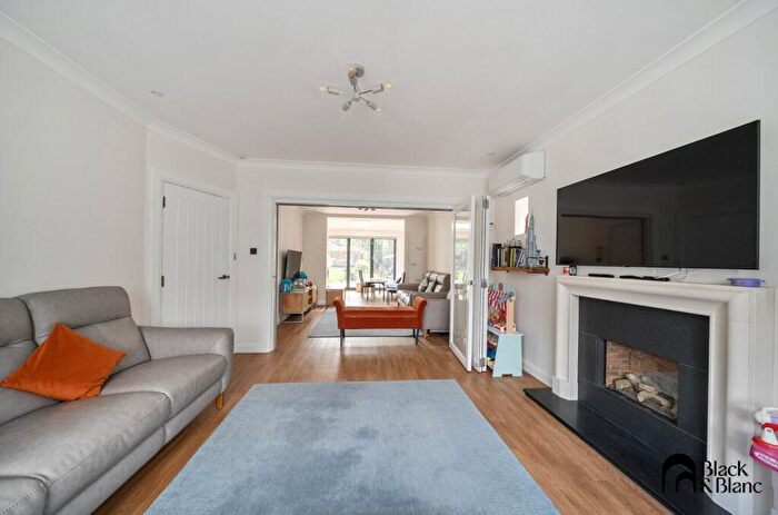5 Bedroom Detached House To Rent In Wickham Road, Croydon, Surrey, CR0