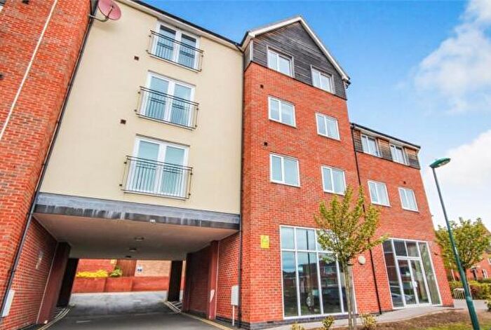 2 Bedroom Flat To Rent In Pavior Road, NG5