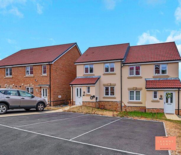 3 Bedroom Semi-Detached House For Sale In Long Field Avenue, Bedwas, CF83