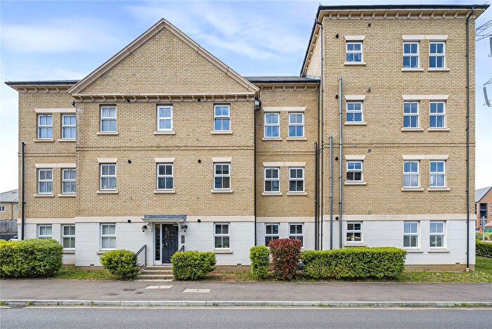 2 Bedroom Flat For Sale In Simmons Road, Weldon, Swanscombe, Kent, DA10