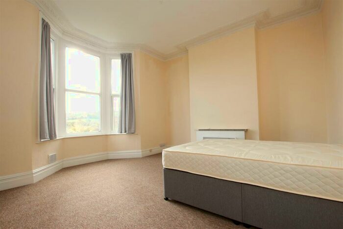 Flat To Rent In Newbridge Road, Bath, BA1