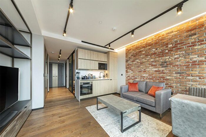 Apartment To Rent In Hewett Street, London, EC2A