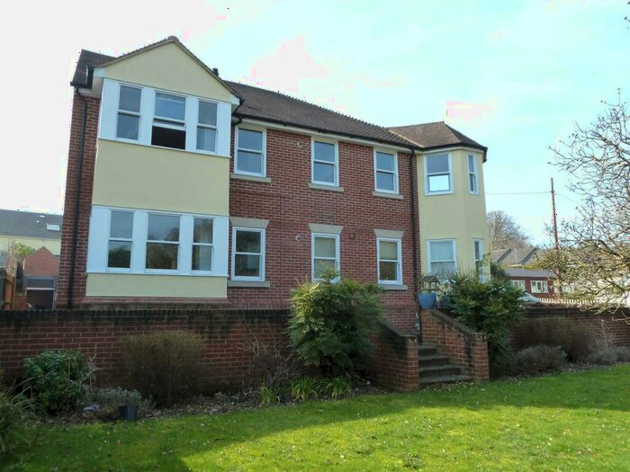 1 Bedroom Apartment To Rent In Beechwood Court, Grove Road Sonning Common, RG4