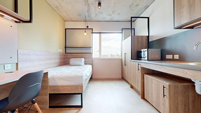 Studio To Rent In Ruby Street, London, SE15