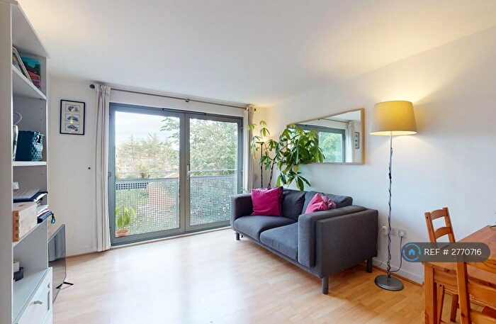 1 Bedroom Flat To Rent In Arizona Building, London, SE13