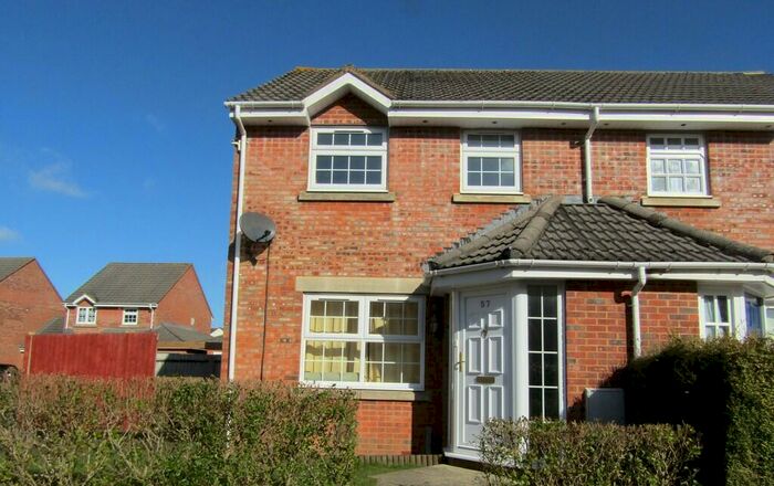 3 Bedroom Semi-Detached House To Rent In The Beeches, Warminster, BA12